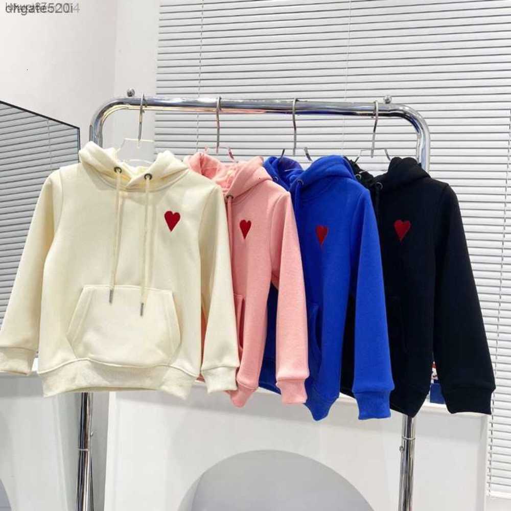 

Hoodie 2023 Kids Clothes Designers Amis Paris Hooded Sweater Embroidered Red Love Children Baby Boys and Girls Youth Winterkit Sells Well Inlzop, Beige