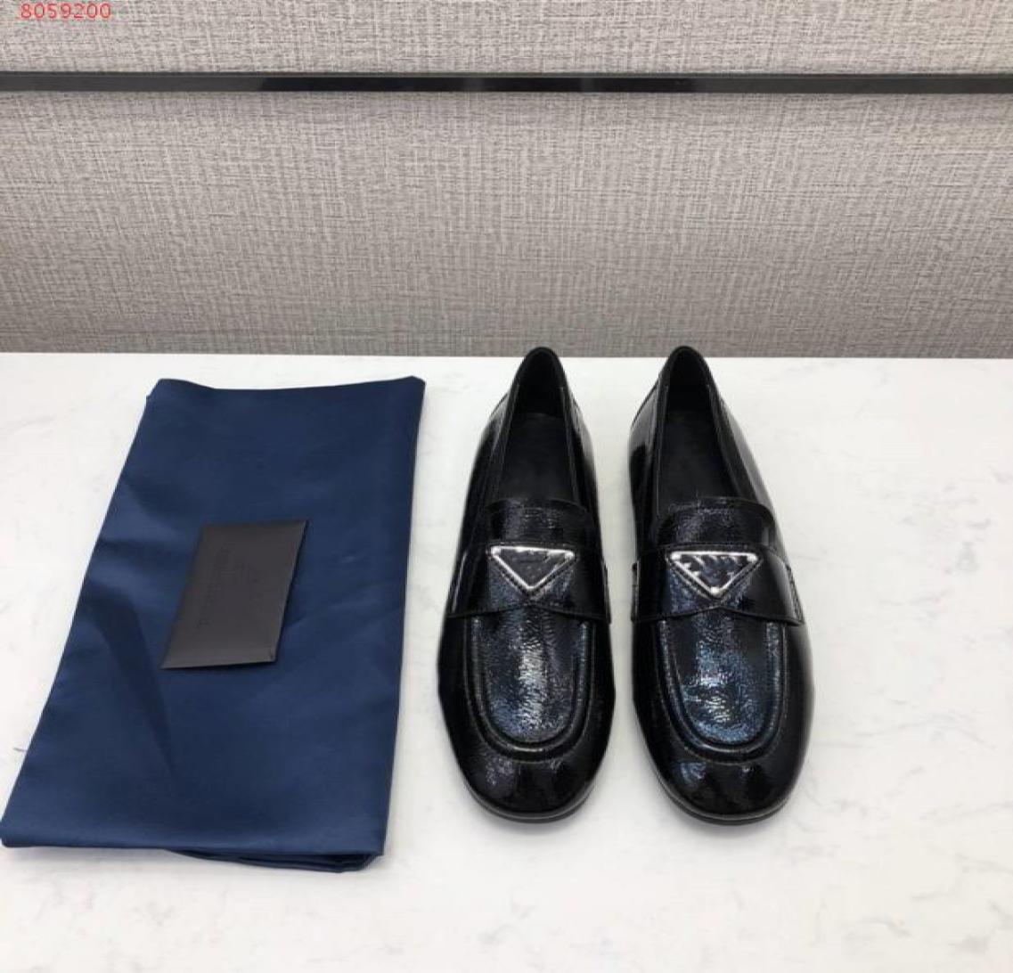 

2021 New Famous Style Fashion leather women girl Espadrilles Flat Shoes Summer Loafers Espadrilles Size EUR3539 double metal with3464096, Red