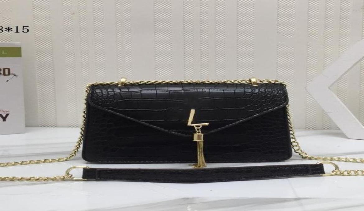 

2023 Luxury Designer Handbag Shoulder Bag Brand Seam Leather Ladies Metal Chain Clamshell Messenger Multiple colors Chain Bags fac7057595, Champagne