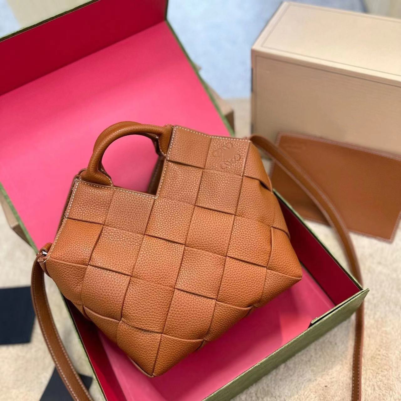 

Designer Woven Bag Women's Shoulder Handbag Lowe High-quality Leather Ringer Handheld Tote Large Capacity grocery Basket Crossbody bag