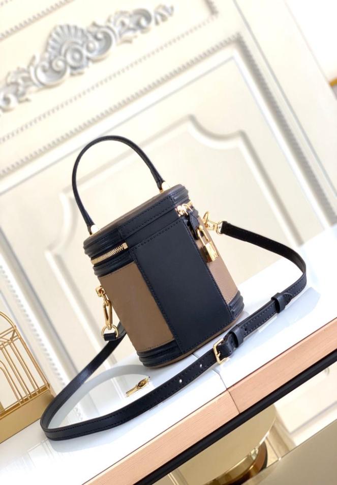 

Designer Handbag Flowers Letters Wristlet Round Cakes Banquet Totes Shoulder Bags Genuine Leather Women Clutch Messenger Bag Cross8347012, Lavender