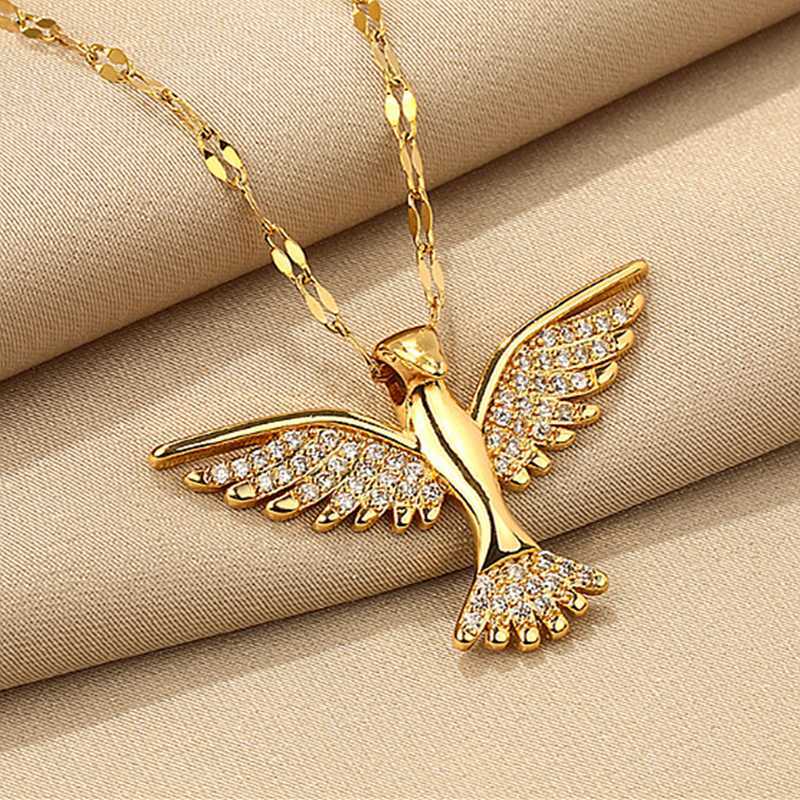 

Necklaces Creative Communication Zircon Angel Wings Pendant Engagement Necklace Women's Copper Jewelry Birthday Party Gift G220524