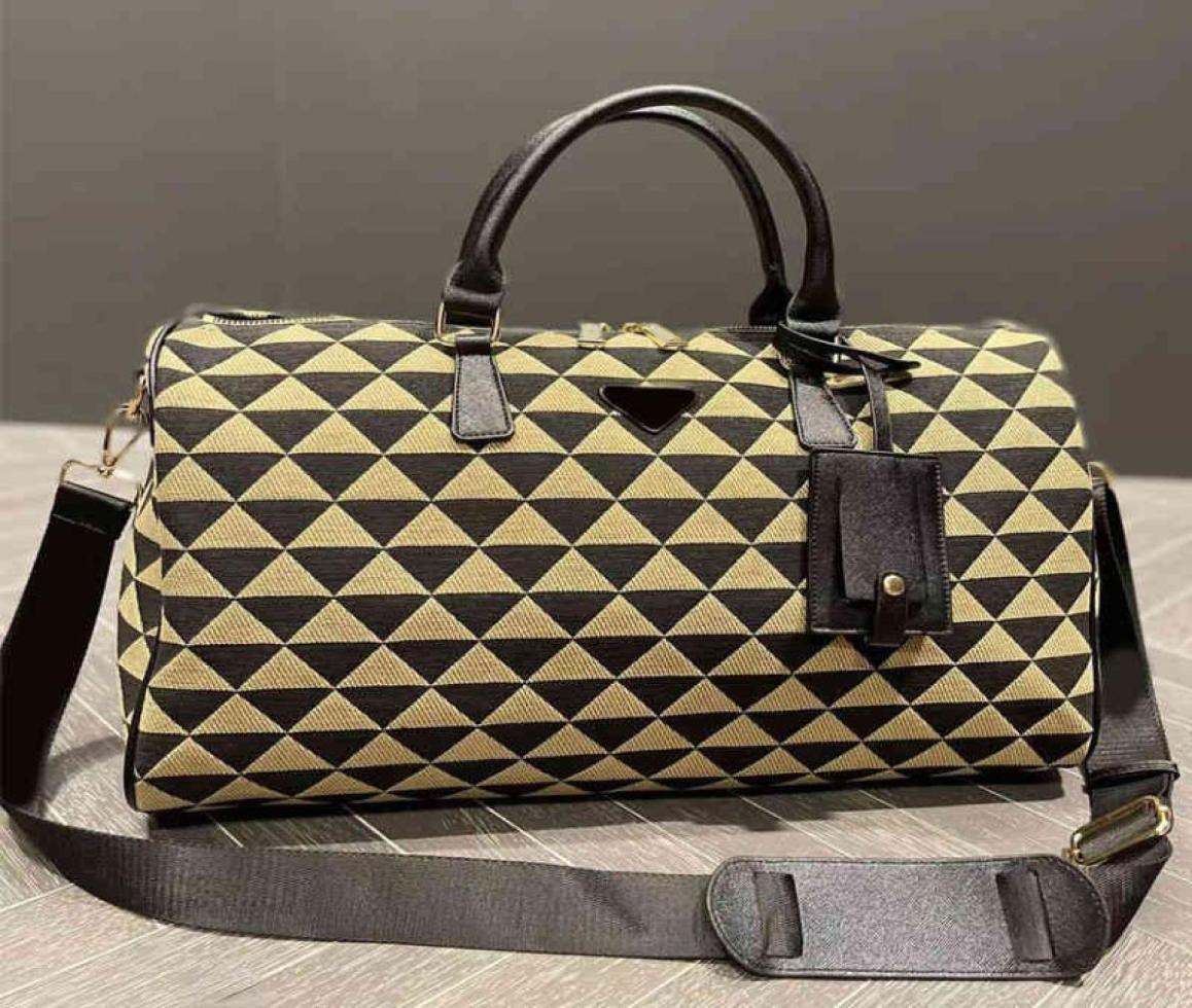 

Triangle print Travel Bag Duffle Bag Women Men Designer Travel Luggage boarding bag Ladies Classic Large Capacity shopping Handbag7068317, Black