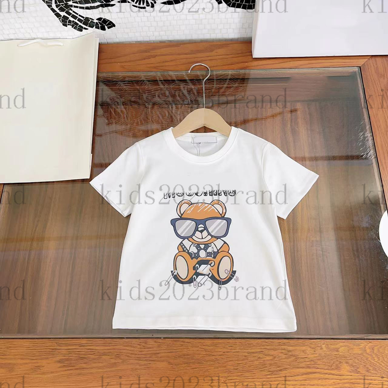 

2023 kids designer t-shirts white color boys brand t shirts high end cotton tees summer round neck t-shirt fashion bear printing tops for girls size 100-160cm, 3#