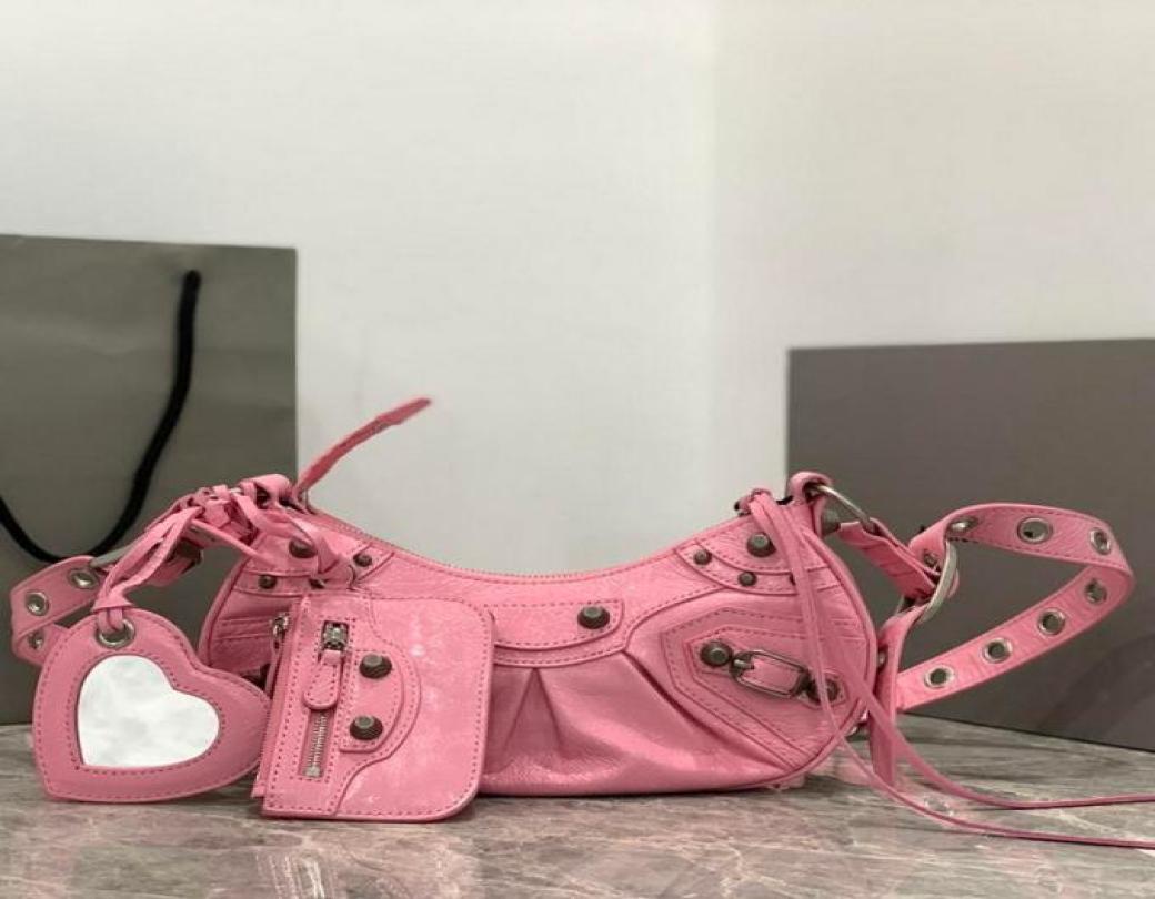 

HH Designer Luxury Design Le Cagole Handmade Handbags Shoulder Bag Women039s Crossbody Retro Lady Tote Cosmetic Bucket9863505, Red