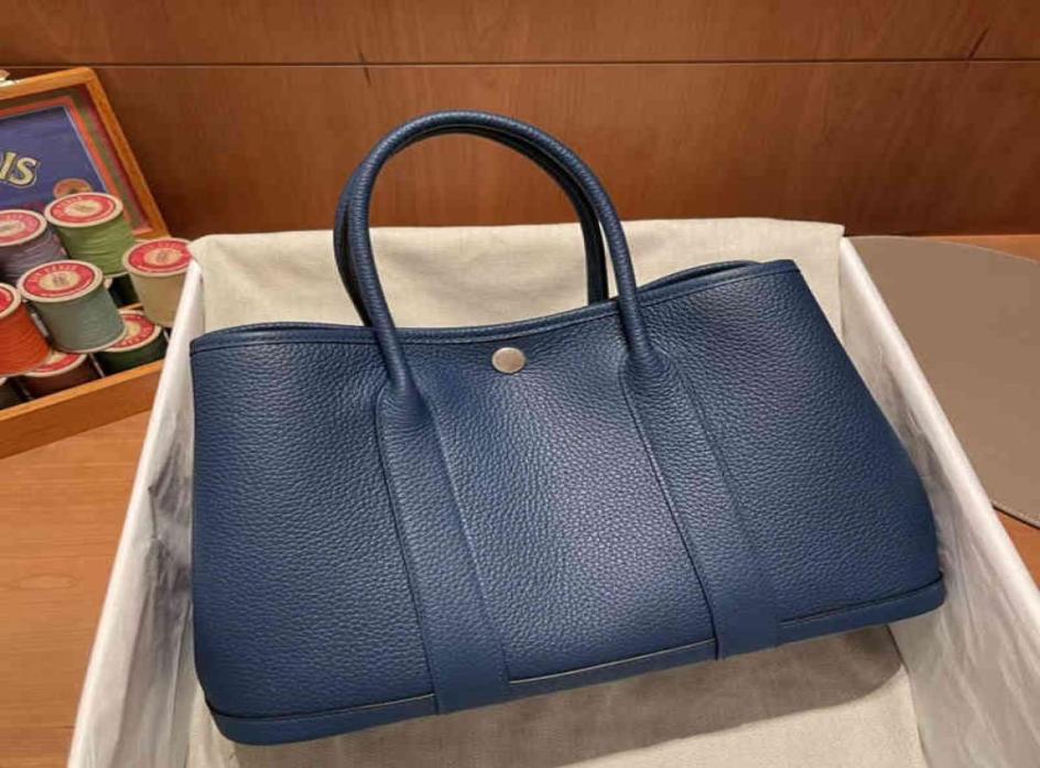 

Tote bag Hemees designer bags Garden Party 30cm Hand Sewn Negonde Leather Lake Sea Blue fashion brand single shoulder bags high qu4203769, Lavender