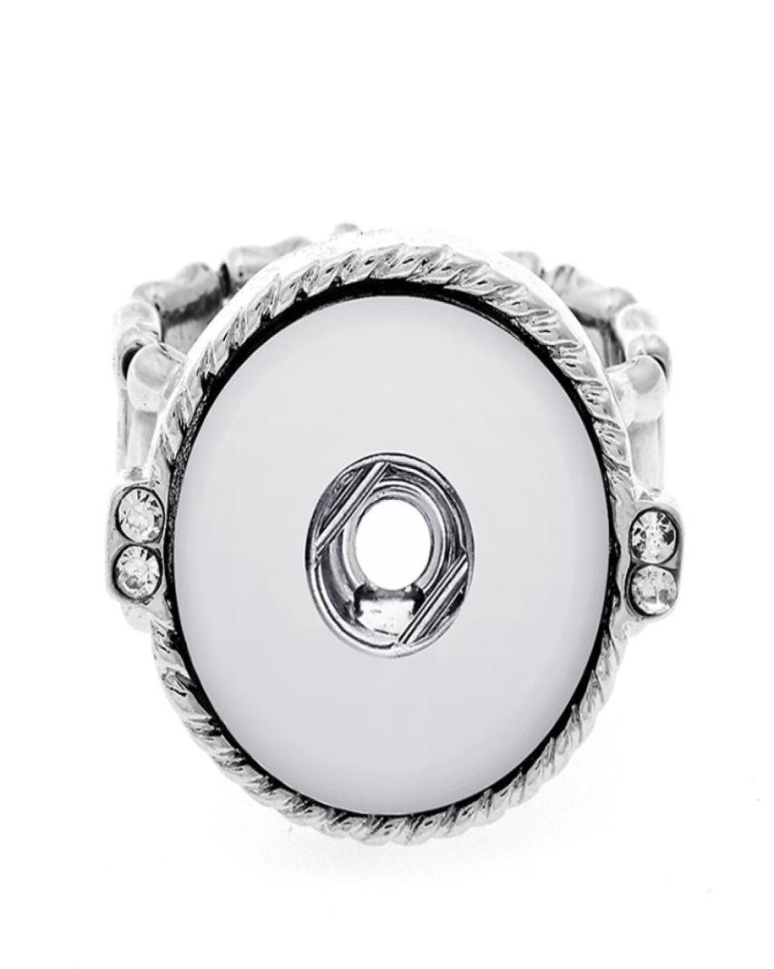 

20pcslot New Fashion Snap Jewelry Ring Flexible Adjustable 18mm Snap Button Metal Silvery Ring Party Charm Snap Button Jewelry7310105