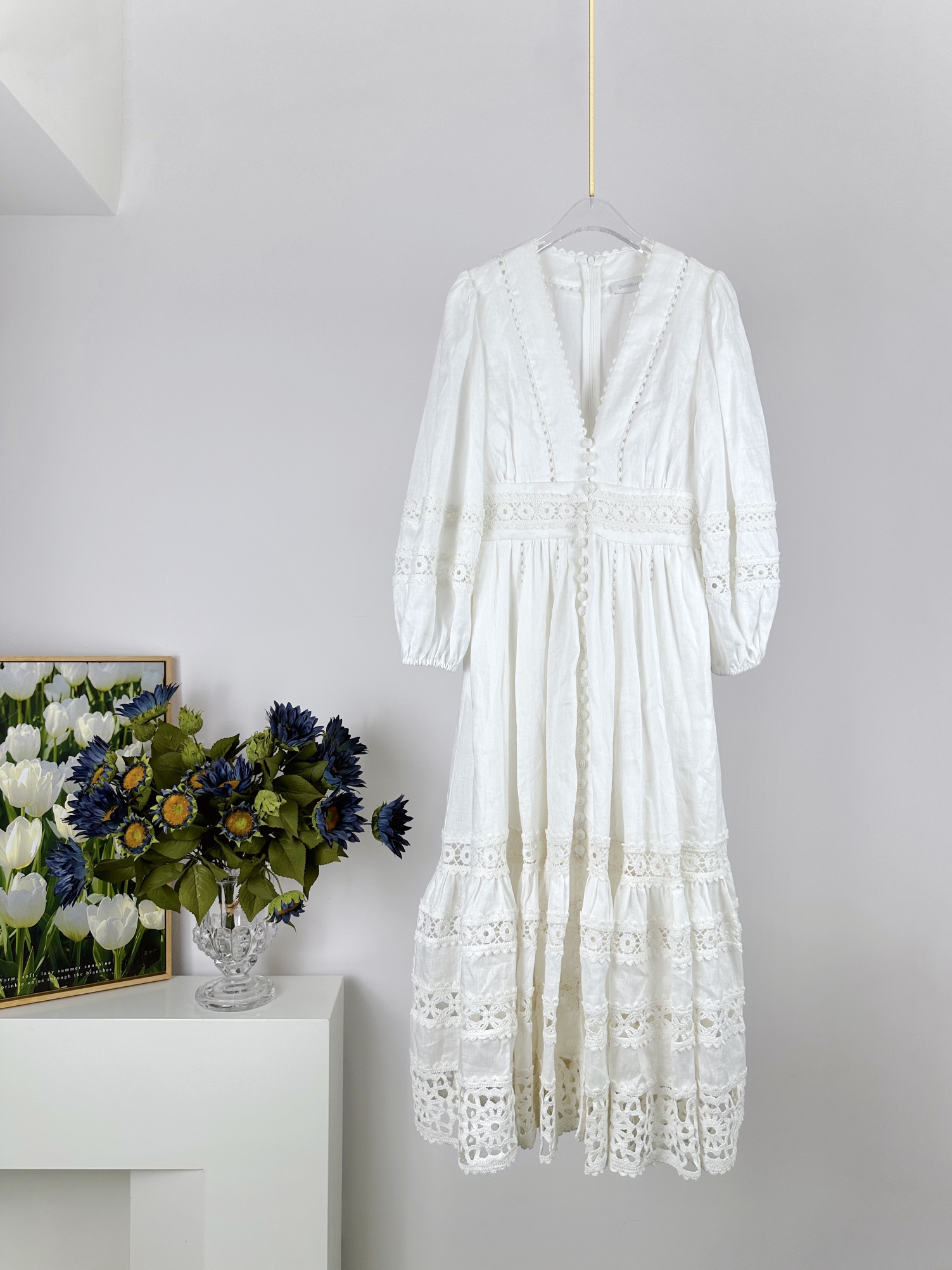 

Casual Dresses 2023 Australian Designer Dress Spring/Summer New Devi Splice Style V-neck Bubble Sleeve Mid length Dress, White