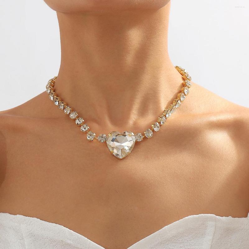 

Chains Fashion Luxury Hyperbole Rhinestone Big Love Pendant Metal Silver Color Clavicle Chain Adjustable Choker Necklace For Women Gift