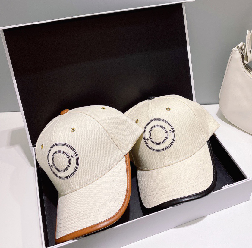 Designer ball cap Luxury womens sun hat Classic letter embroidered beach outdoor leisure baseball cap for men Top bucket caps Adjustable white-image-868655315