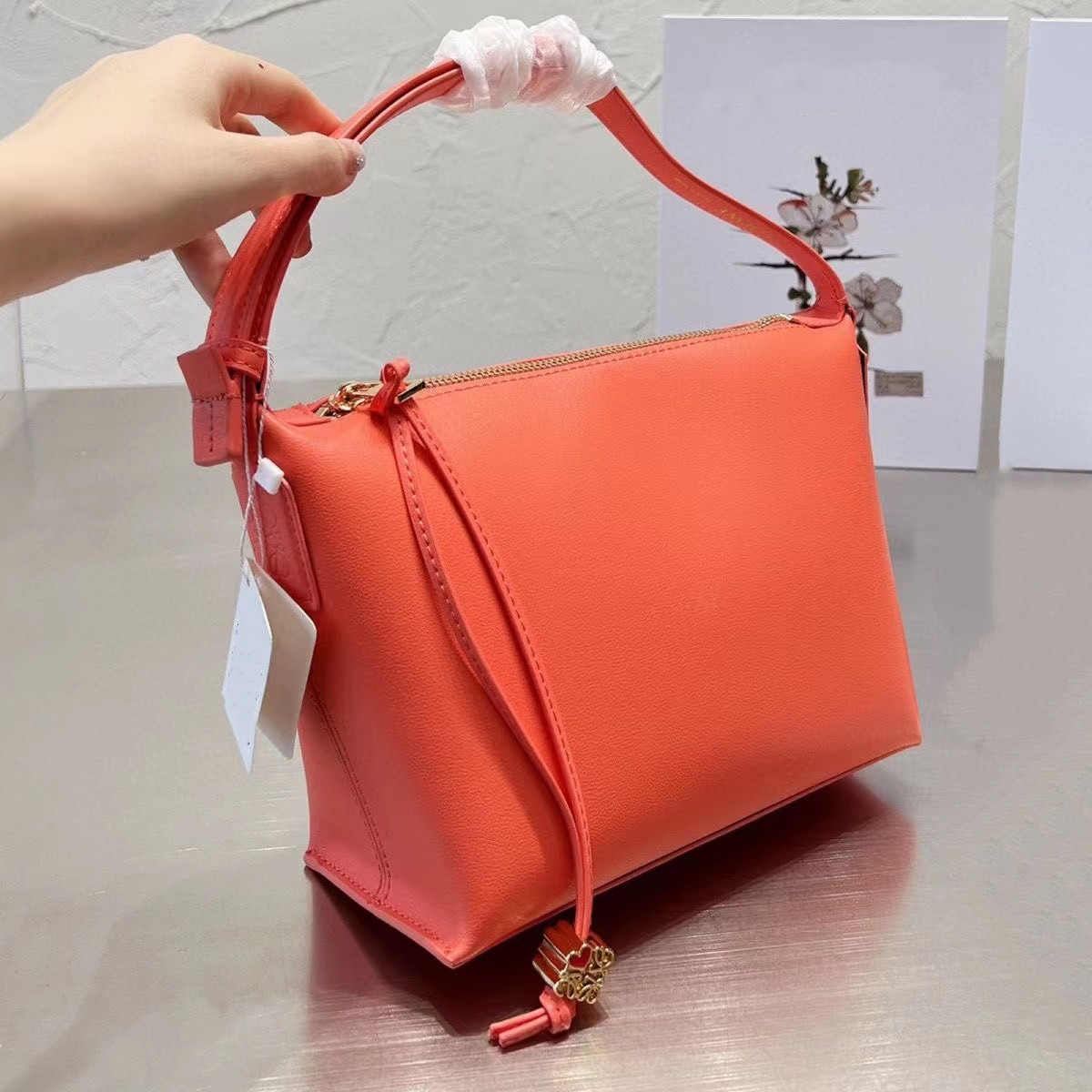 

Cubi Designer Lunch Box Bag Women's Shoulder Handbag Lowe high-quality cotter Handheld Wallet Fashion large capacity commuting underarm bag, Pink