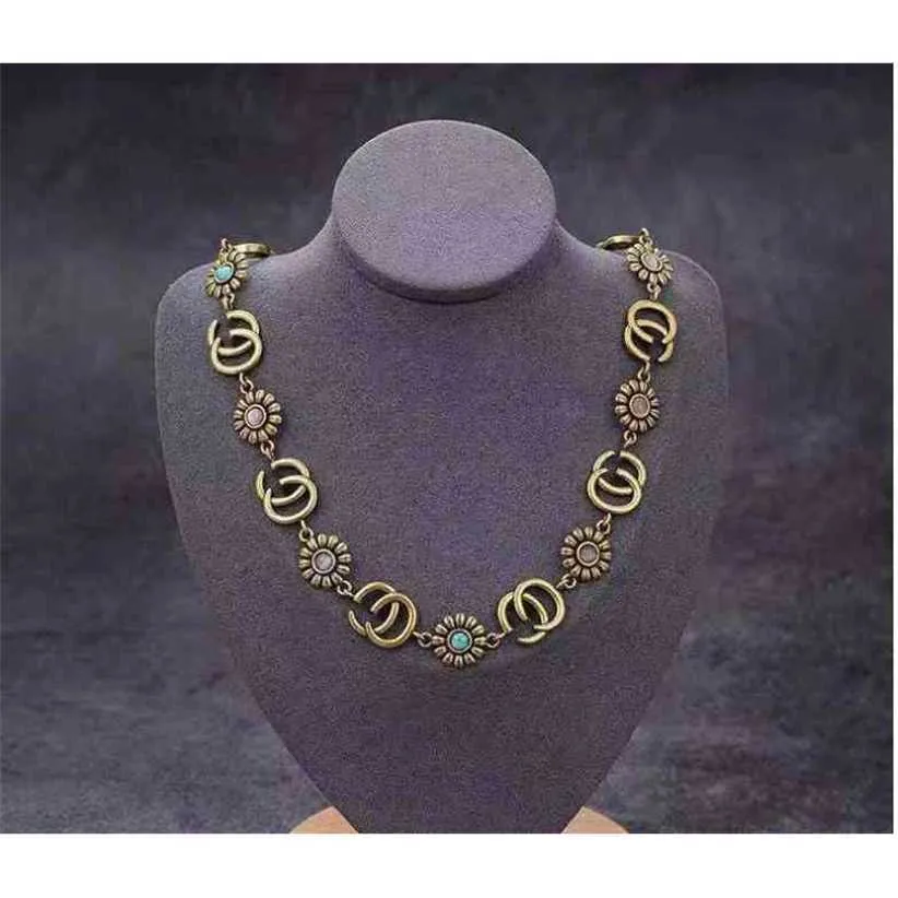 

"Shine Bright at Any Gathering - Stunning Party-Ready Jewelry"