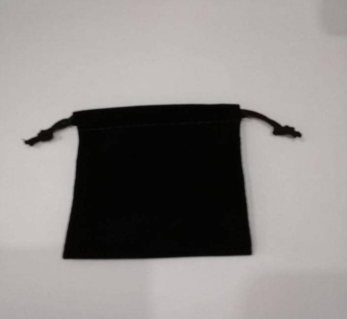 

Fashion jewelry findings components for women men with bags box and Not sold separately8537465