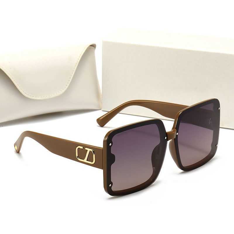 Designer Sunglasses Luxury Summer Outdoor Various Style with Box Valentinoity Polarized Sunglass Personality Uv Resistant Popular Goggle for Eyeg-image-868830600