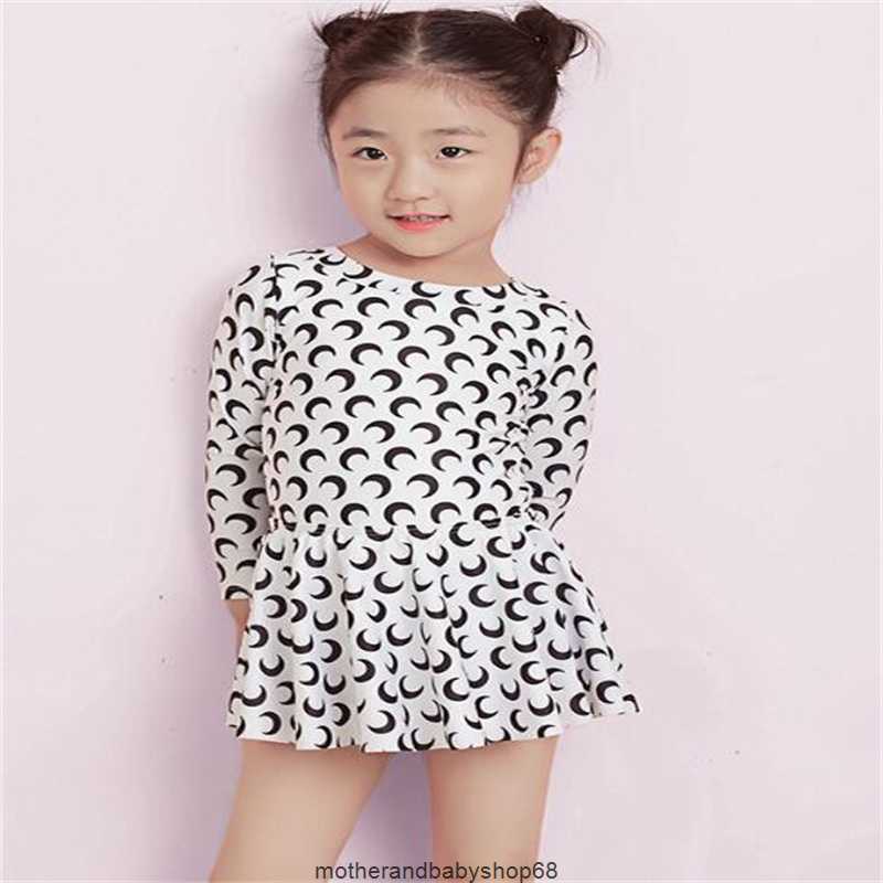 

Kids Girls One Piece Swimwear Child Baby Cute Bikini Sleeveless Swimsuit Moon Printed Chidren Beachwear Jumpsuit Swim Clothes, White