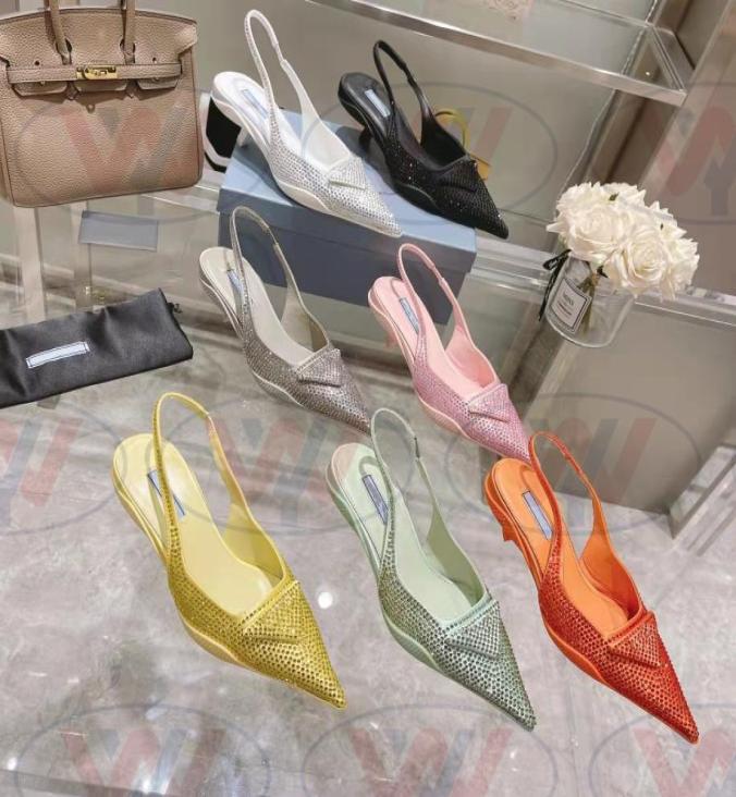 

2022 New Satin slingback pumps sandals with crystals Size 3541 with Box Satin crystals series Slippers Sandals Loafers Muller sh6806309, Red