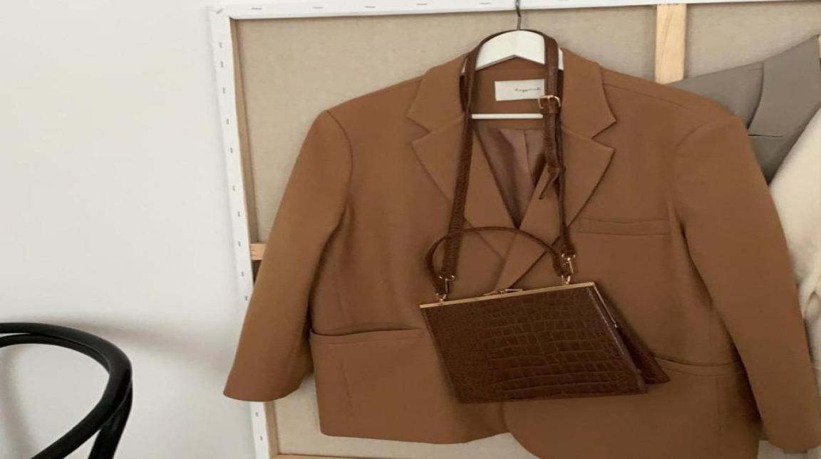 

Evening Bags Vintage Clasp Women Crocodile Leather Handbags Aligator Metal Frame Design Top Handle Tote Autumn Box Bag9734132, Brown