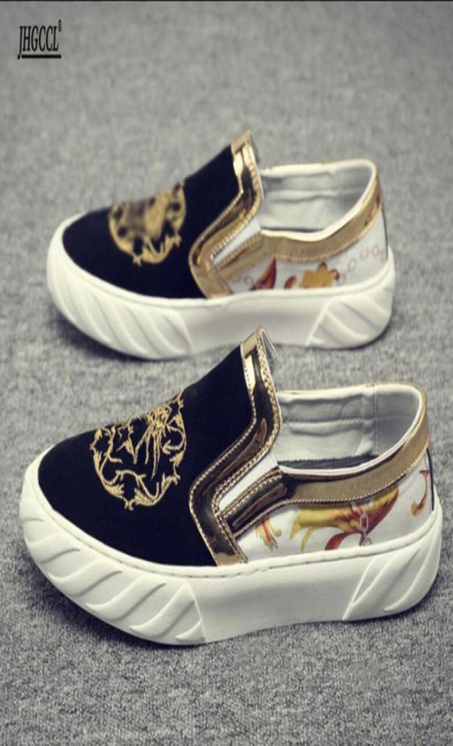 

Men Leather Casual Shoes Man SlipOn Luxury Embroidery Suede Leathers Flat Skate Shoe Trend Loafers A157063293, Black