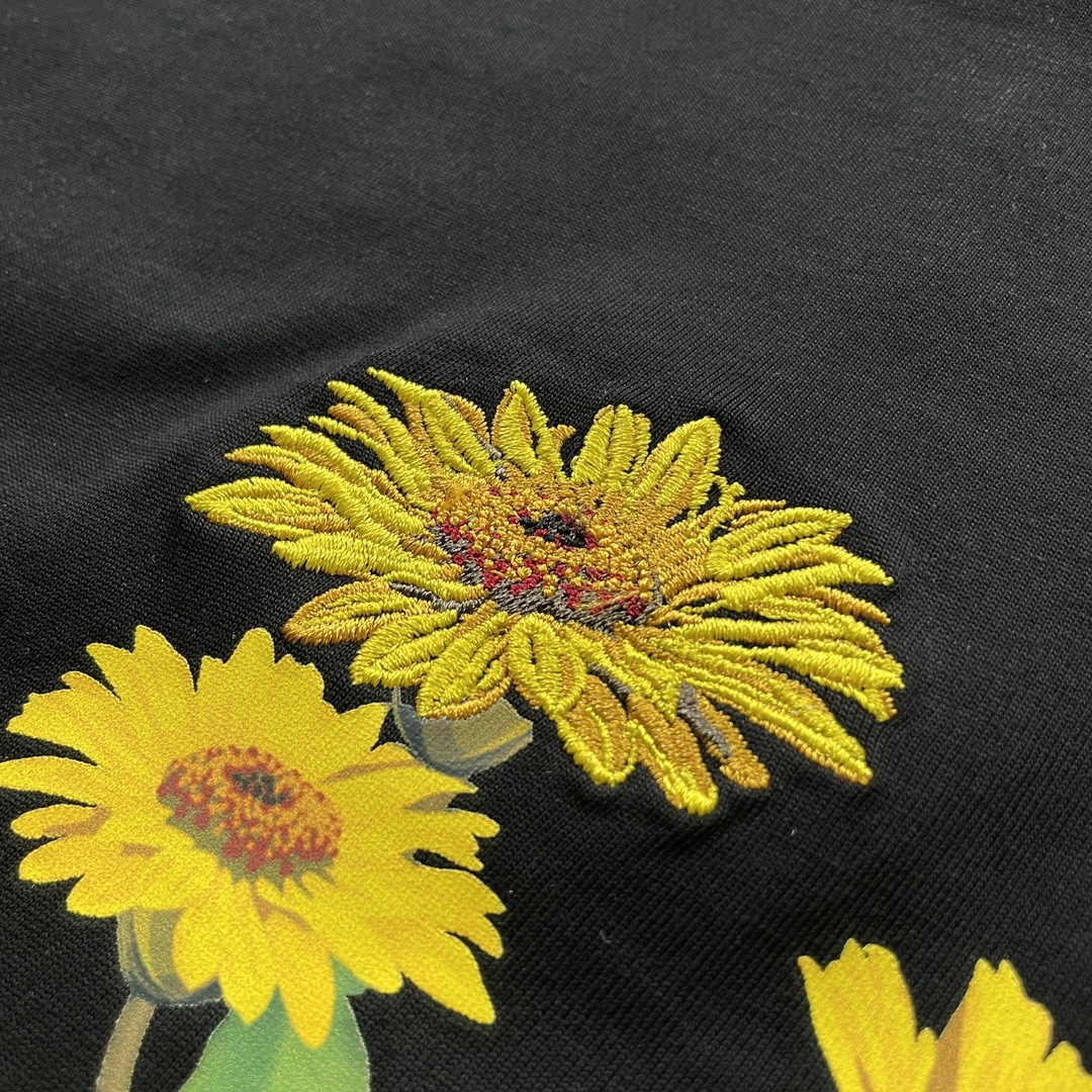 

LOW2023WE mens and womens Tshirt slim-cut T-shirt with Anagram embroidery, Black