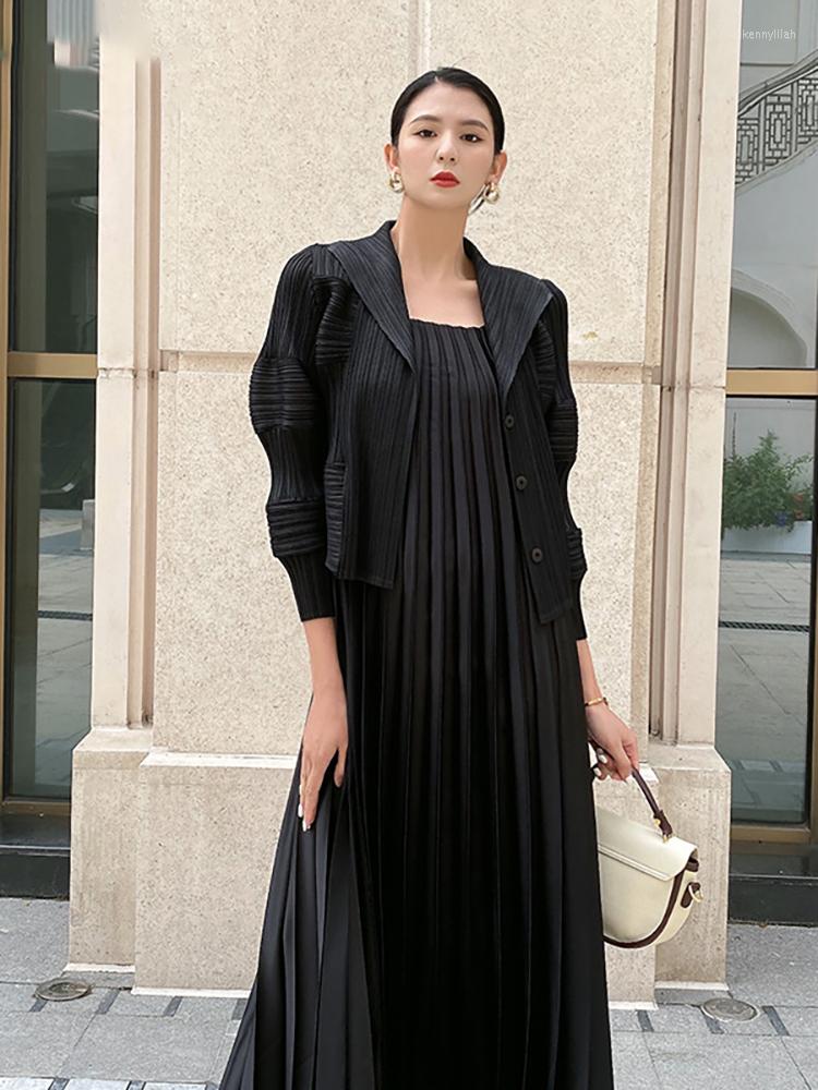 

Women's Jackets Miyake Pleated Polo Collar Cardigan Jacket Korean Fashion Casual Suit Short Coat Loose Simple Solid Women Tops Designer, Black