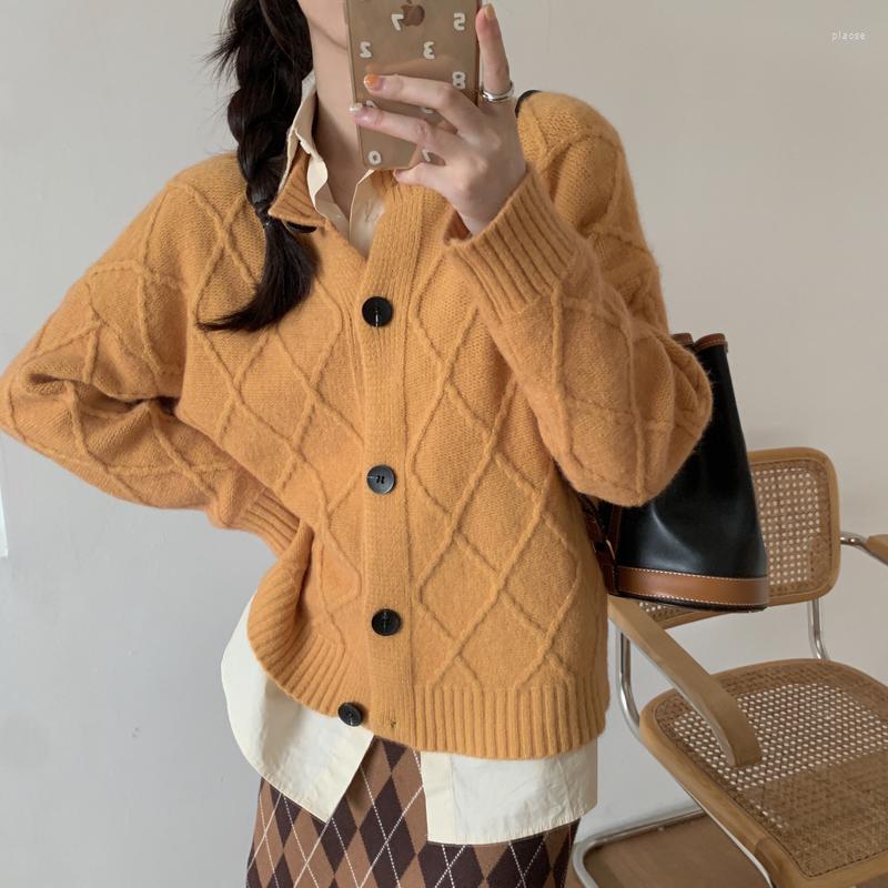 

Women's Knits Autumn 2023 Winter Style Harajuku Korean Fashion Sweater Personality Vintage Sweet Diamond Lattice Button Knitted Cardigan, Gray