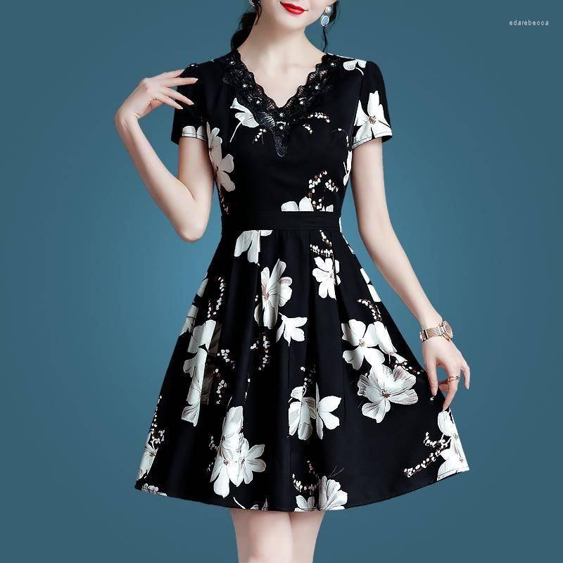 

Party Dresses Office Lady Floral Printed Midi Dress Elegant V-Neck Lace Spliced Summer Chic Diamonds Fashion Bandage Bow A-Line 2023, Picture color