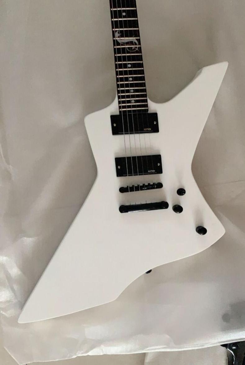 

New Custom James Hetfield Guitar Explorer Snakebyte White Electric Guitar Rosewood Fingerboard Active Pickups Chinese Guitars6107382