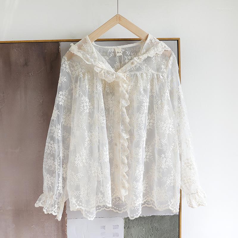 

Women's Blouses 2023 Summer Sweet Embroidered Lace Loose Shirt Top, Beige