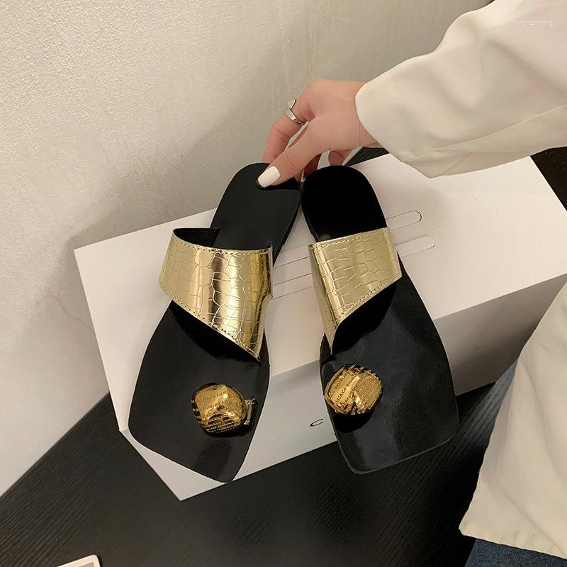 

Sandals Flat Bottom Slippers For Women Wearing French Vintage Metal Buckle Low Top Toe Beach Summer Wear
