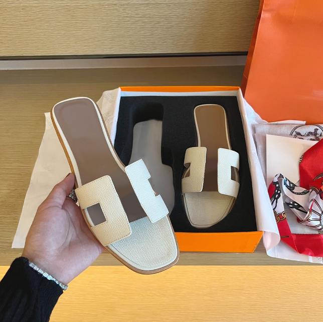 

Best 526 Quality Genuine Designer H Slippers Leather Same Style for Women's Summer Outwear Leisure Vacation Beach Slippers Spring Flat Shoes Size34-42 Full Package, A+