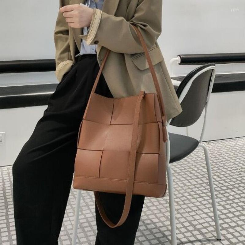 

Evening Bags Large Woven Tote Bag Women's 2023 Underarm Premium One Shoulder Crossbody Capacity Top Luxury Handbag Cowhide, Green