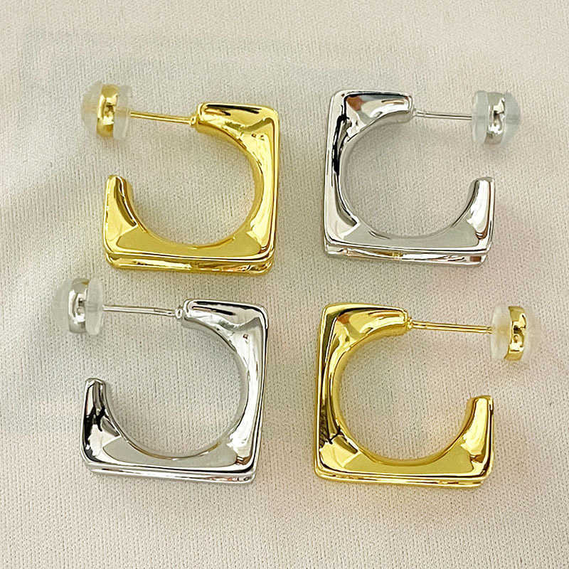 

Minimalist Metal Square Earrings for Women's Heavy Industry Commuting New Style Temperament Minority Design Sense High Grade Earrings Cool