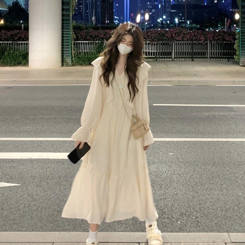 

Casual Dresses Women A-line Dress French High-grade Ruffle Long Sleeve Ankle For Autumn 2023 Design High Waist Slim Skirt, Creamy-white