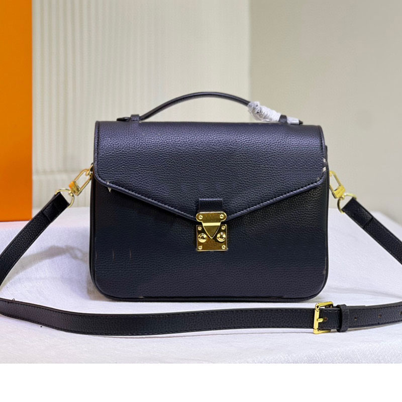 

Classics Messenger Bag Women Crossbody Bag Designer Luxury Top Handle Handbags Flap Shoulder Bags Purse Flowers Canvas Leather Hardware Padlock Detachable Strap