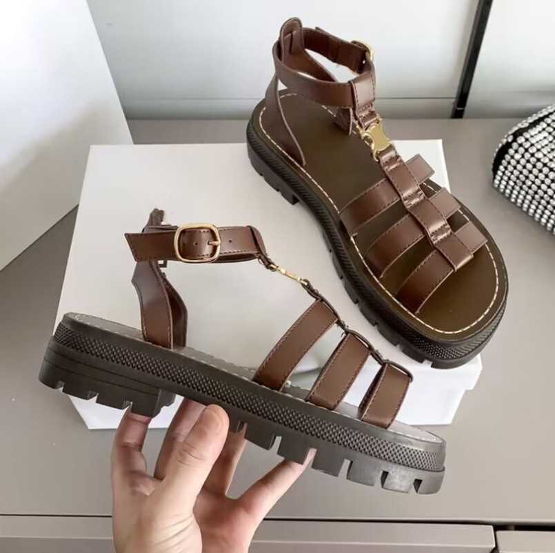 

Vintage Black Brown Color Triomphe Embossed sandals Womens open toes Slides Slippers summer shoes luxury designer slip on mules Ankle strap flats size 35-42 Platform, Cln4184