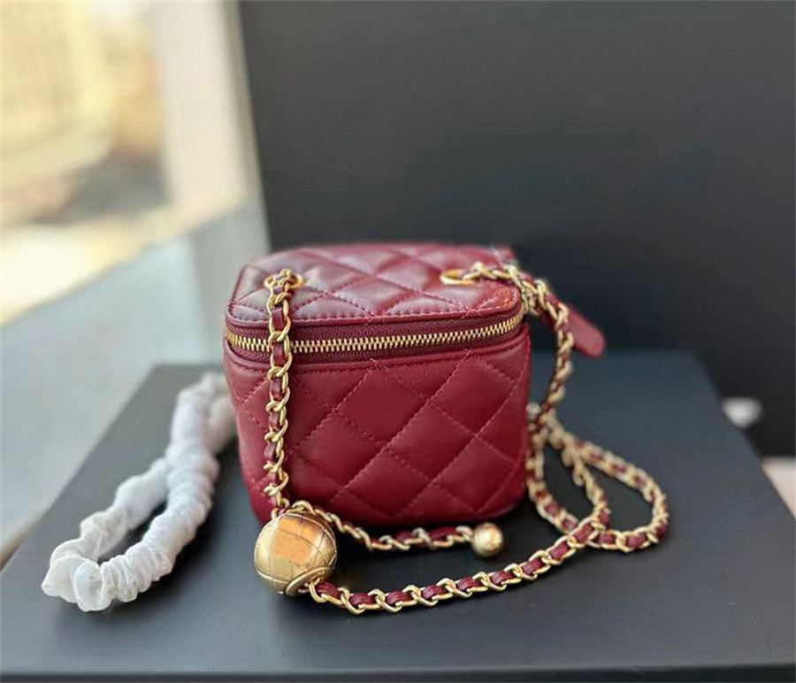 

Women luxury Crossbody Bags Designer Shoulder Handbags brand Mini Portable Box Cosmetic Lipstick Bag Sheepskin Ladies Fashion hot Small Golden Ball Chain Purses