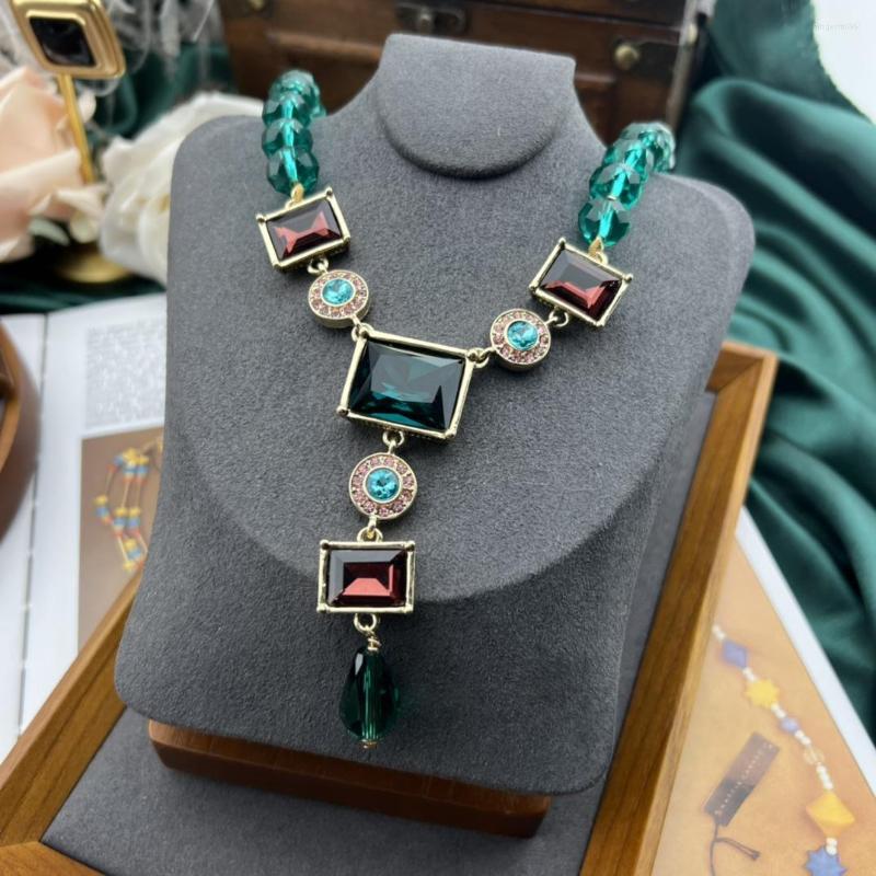 

Chains Retro Temperament Crystal Necklace