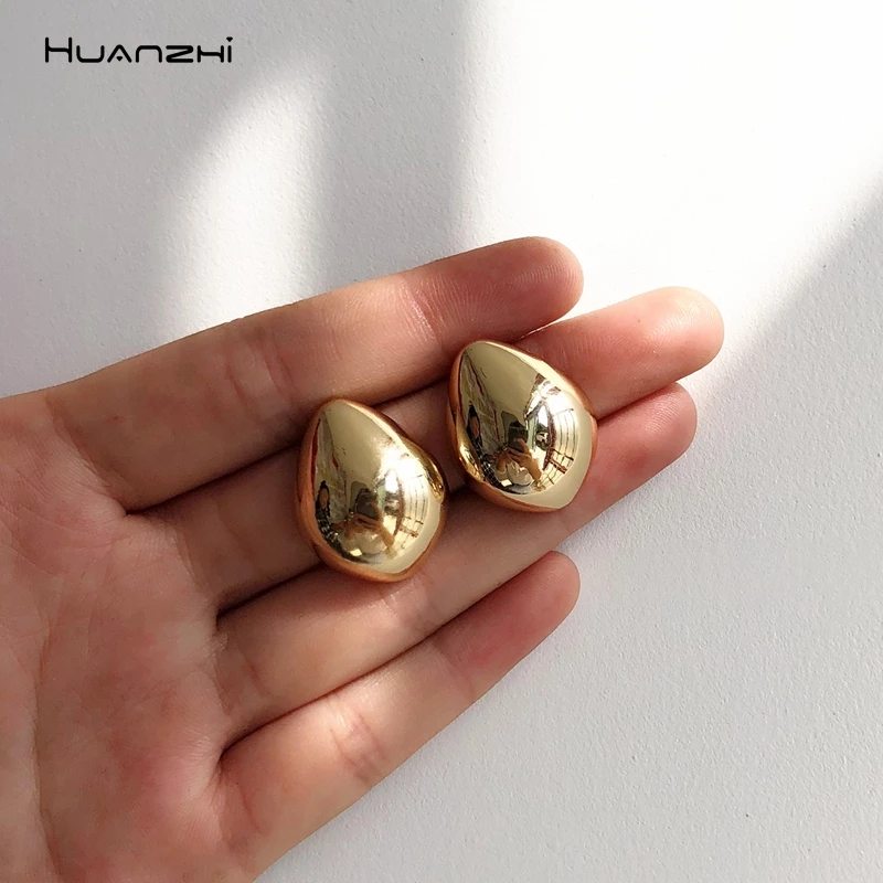 

HUANZHI 2019 New Geometric Water Droplets Smooth Simple Retro Metal Stud Earring for Woman Girls Party Holiday Accessories