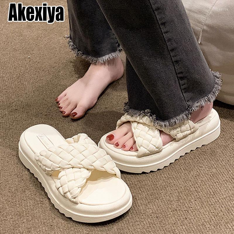 

Slippers Thick Sole Summer Women 2023 Flat Platform For Slides Korean Chunky Sandals Ladies Outdoor Shoes, Beige