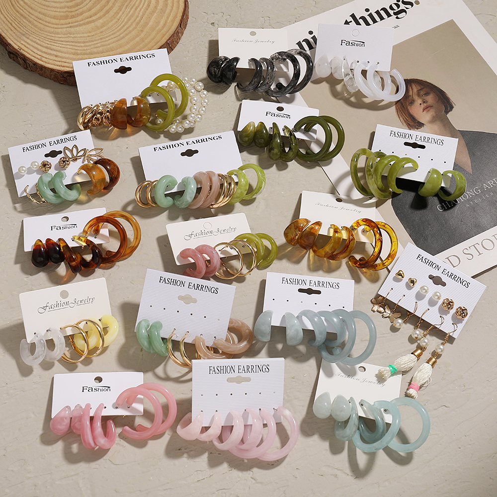 

New Korea Colorful Acrylic Vintage Geometric C-Shaped Resin Hoop Earrings Retro For Women Girls Party Travel Jewelry Gifts