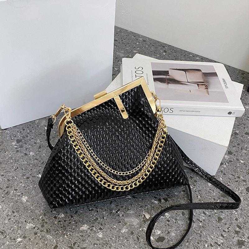 

Retro Style Fashionable Dinner Bag Fashion Chain Handbag Womens Shoulder Messenger, Black4
