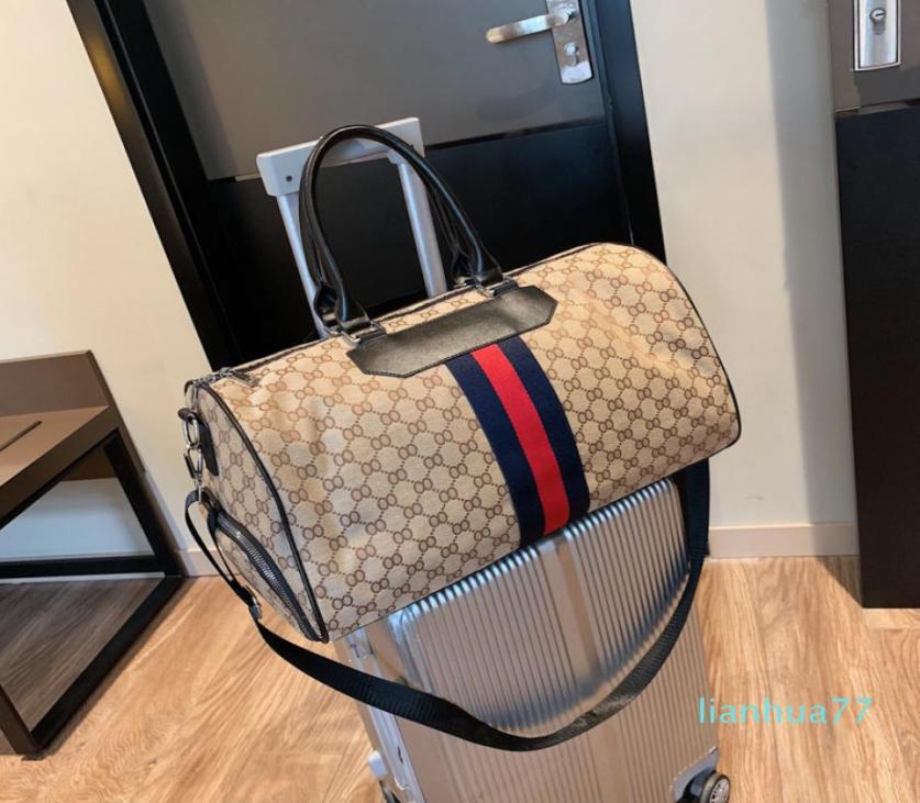 

2022 new fashion Men Duffel Bags Fashion Designer Women travel bag Poker leather luggage high quality handbags large capacity spor4851685, Sky blue