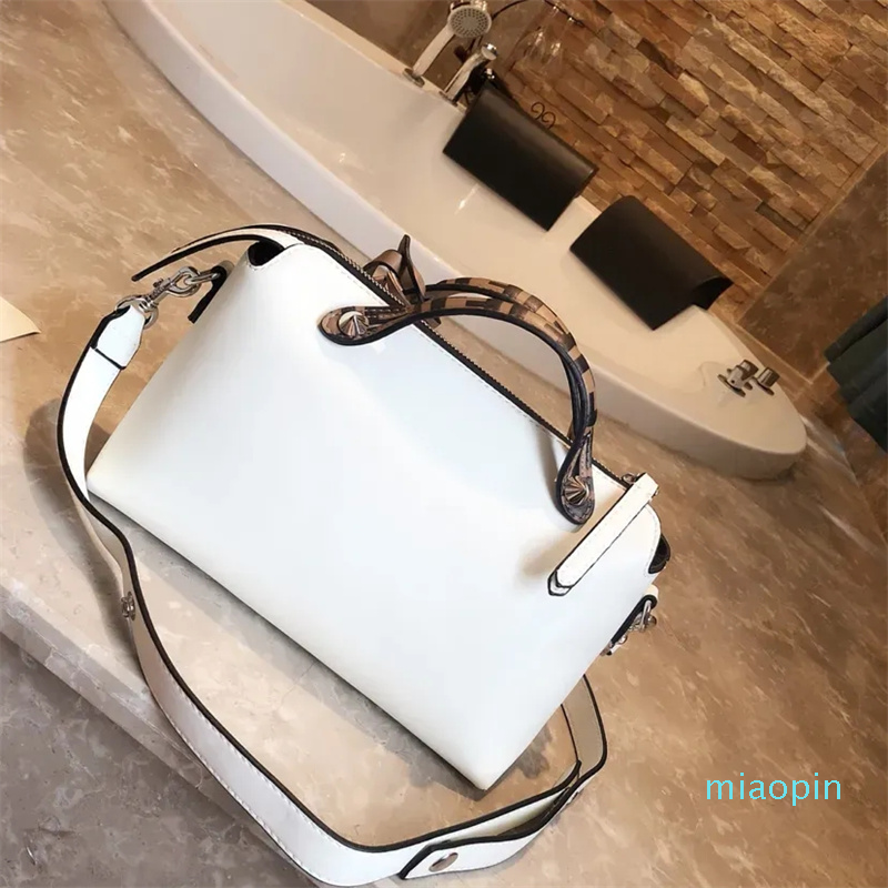 

2023-Crossbody Fashion Women's Handbag Shoulder Bag multiple back methods leather capacity large compartment messenger broadband universal party, Black