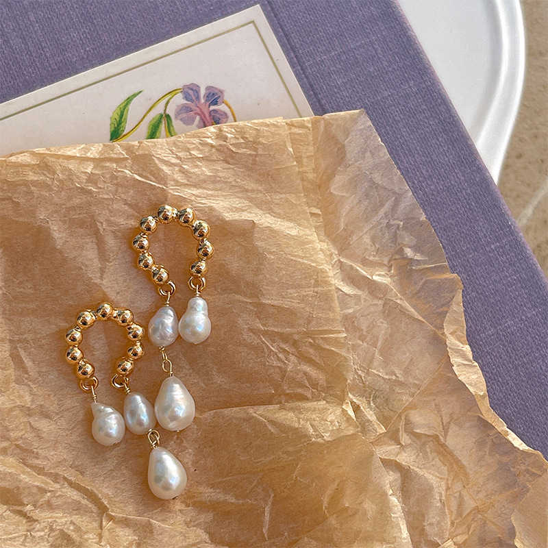 

Jrnj / French girl natural baroque pearl American wrapped French elegant Earrings