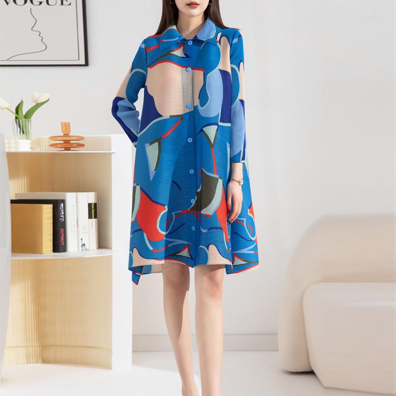 

Casual Dresses SuperAen Wrinkle Print Dress 2023 Spring And Autumn Style Lapel Single Breasted Loose Oversize, Black