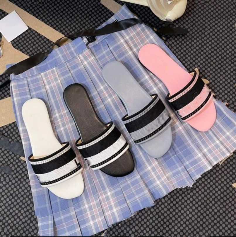

2023 Embroidered Fabric Slides Slippers Black Beige Multicolor Letter Embroidery Mules Womens CHANNEL Flip Flops Sandals Summer Leather Flat Slide Rubber Sole, Cnl3315