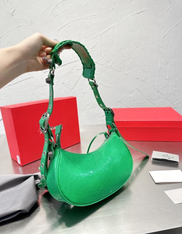 

Quality 2022 Women lady Le Cagole Motorcycle shoulder Bags luxury Designers Genuine leather crossbody clutch7361265, Black