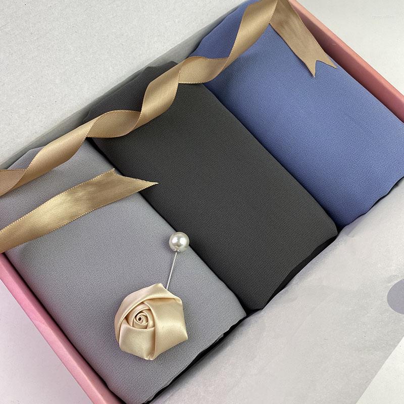 

Scarves 3pcs/box High Quality Plain Bubble Chiffon Scarf Hijab With Box Solid Color Muslim Women Headscarf Shawls Foulard Femme