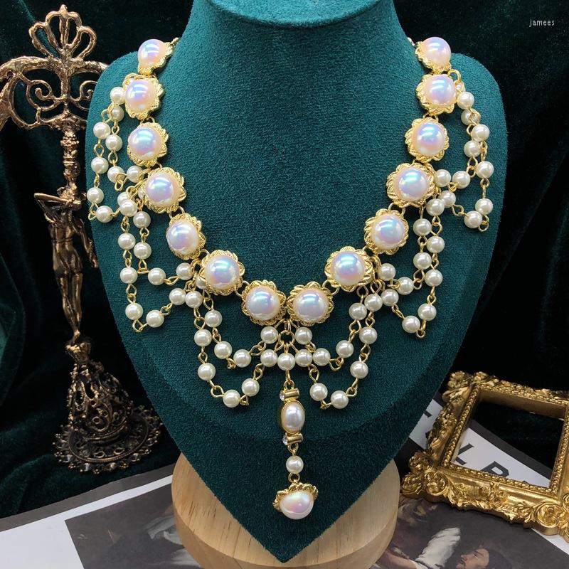 

Chains Color Pearl Pendant Necklace Hand-Woven Fashion Short