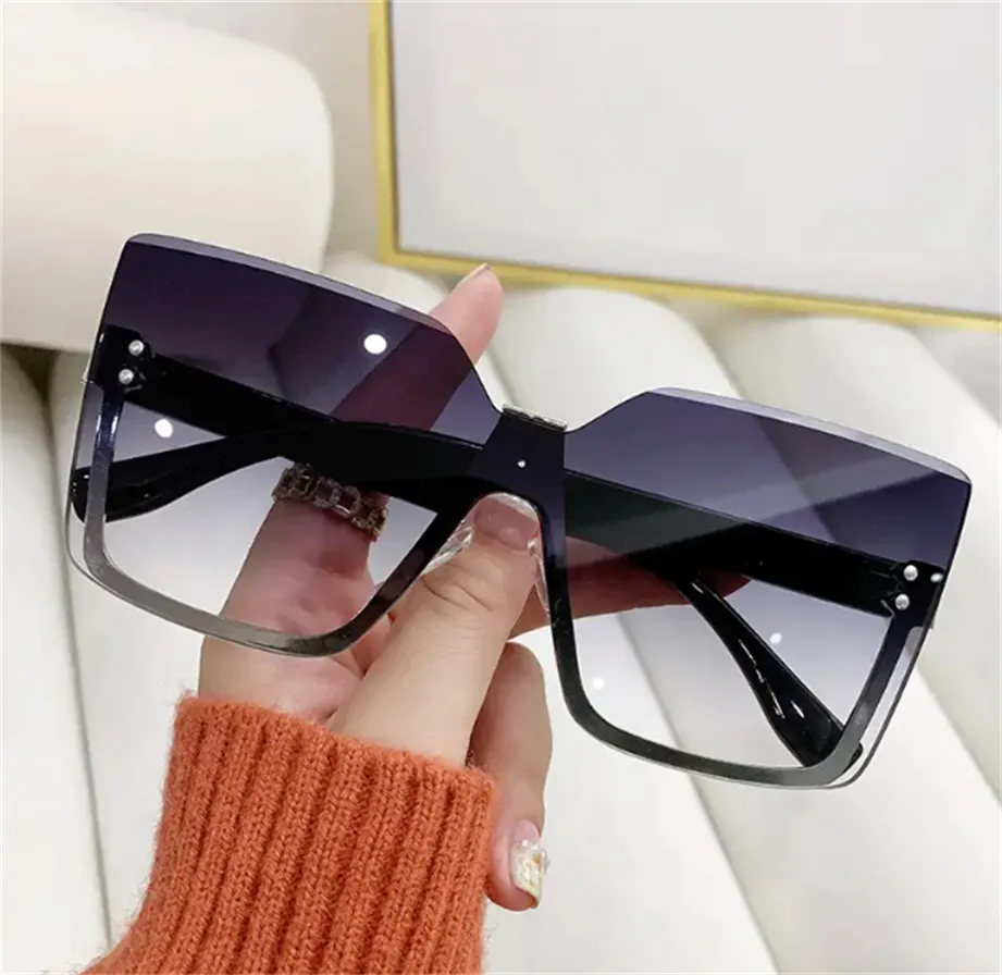 

"Revamp Your Style - Fresh and Unique Sunglasses Designs"